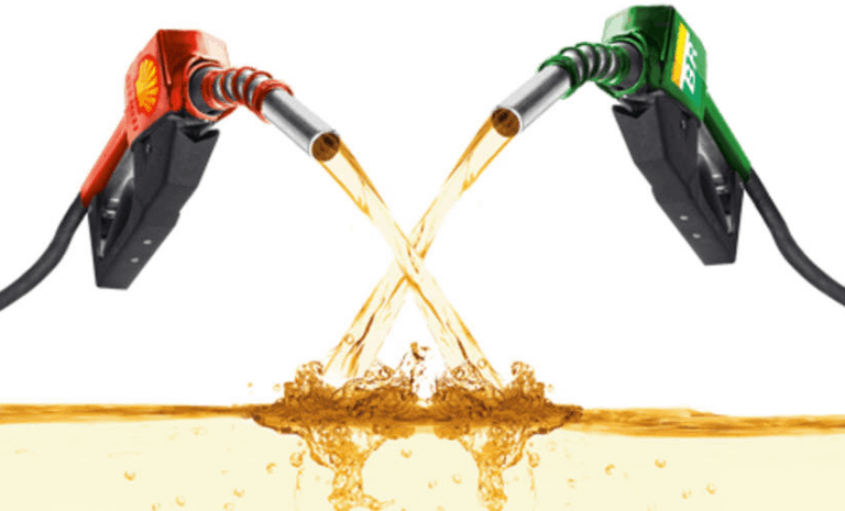 Se você está em dúvida entre álcool ou gasolina para abastecer seu carro em 2026, este guia essencial vai te ajudar a entender as vantagens e desvantagens de cada combustível, considerando as tendências e mudanças do setor automotivo. Descubra como fazer a escolha certa para economizar e garantir o melhor desempenho do seu veículo!